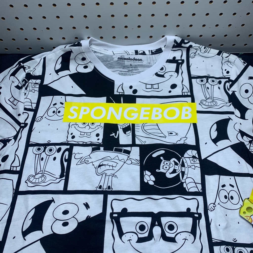 SpongeBob NWT Graphic T-Shirt SMALL